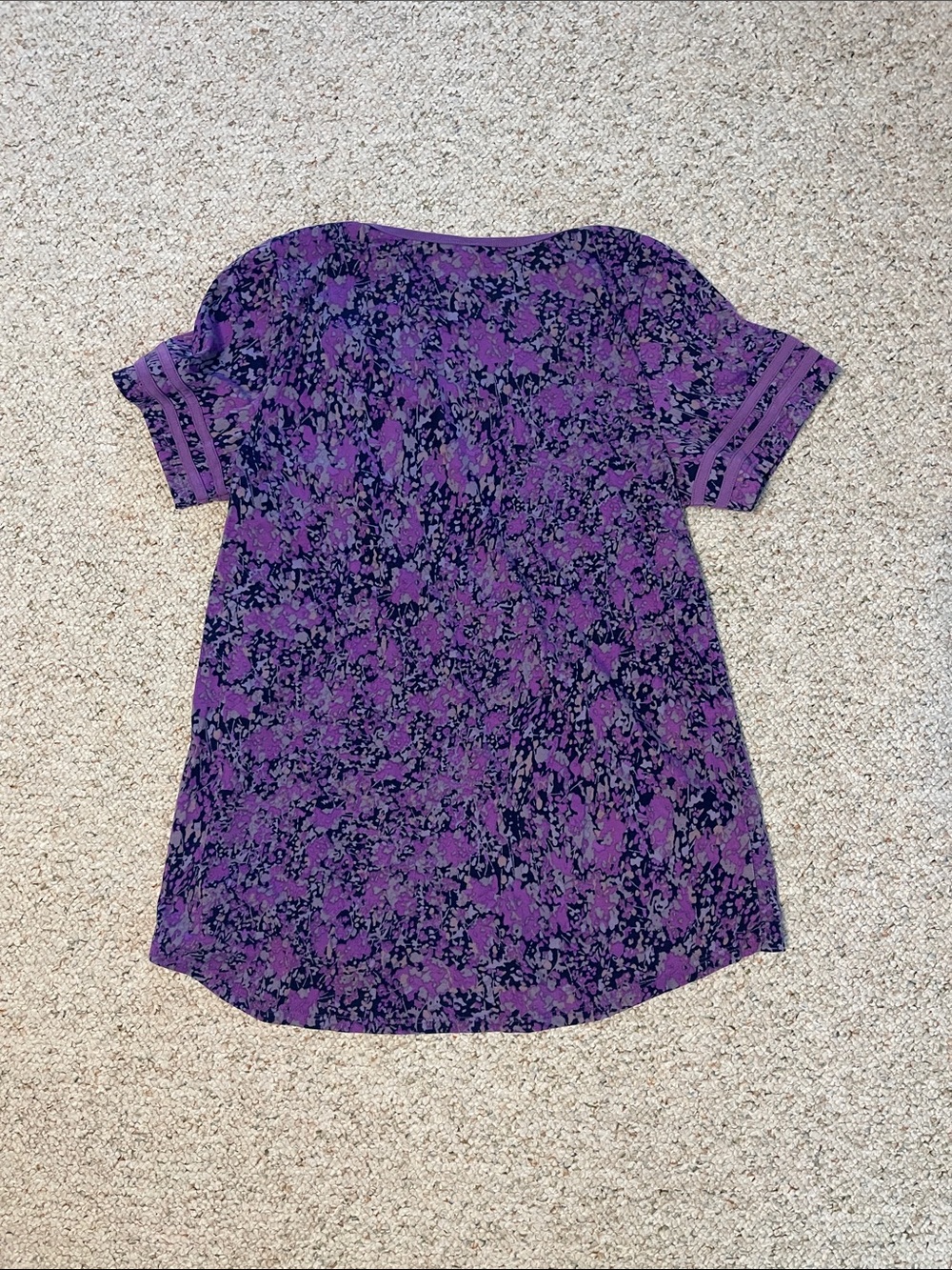 LuLaRoe Women's Tees Bundle - Purple, Olive Green, Royal Blue, Navy Floral, Rust - Picture 3 of 12